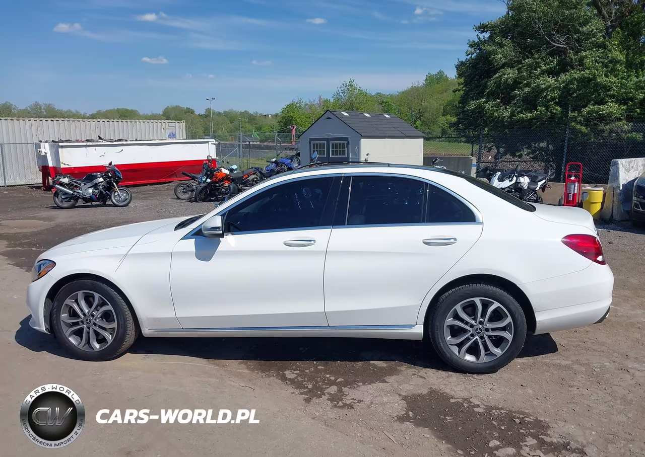 2018 Mercedes-Benz C 300 4Matic VIN:WDDWF4KB4JR312436 - 14