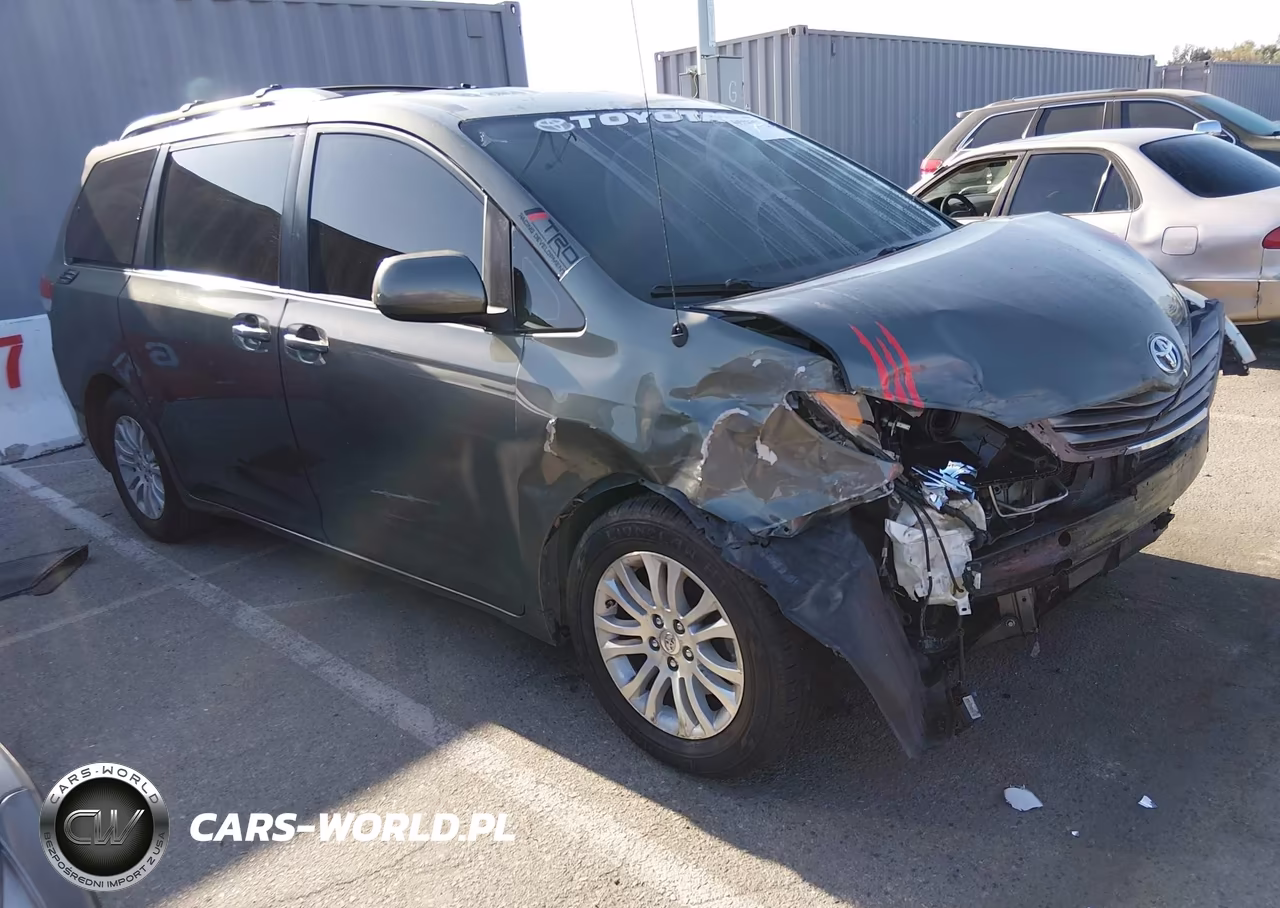 2011 Toyota Sienna Xle V6 – zdjęcie 1 z 16