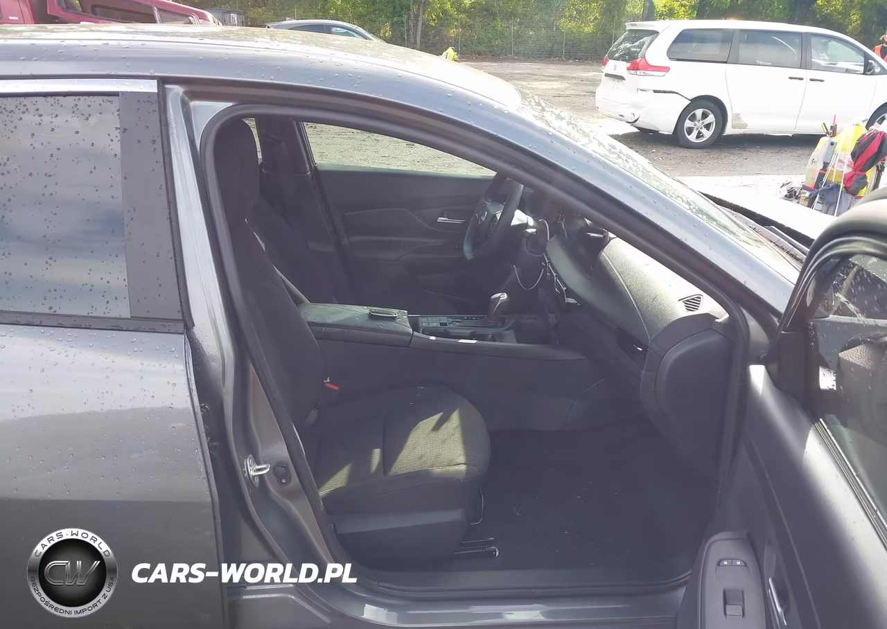 2026 Nissan Sentra S VIN:3N1AB9BVXTY211327 - 5