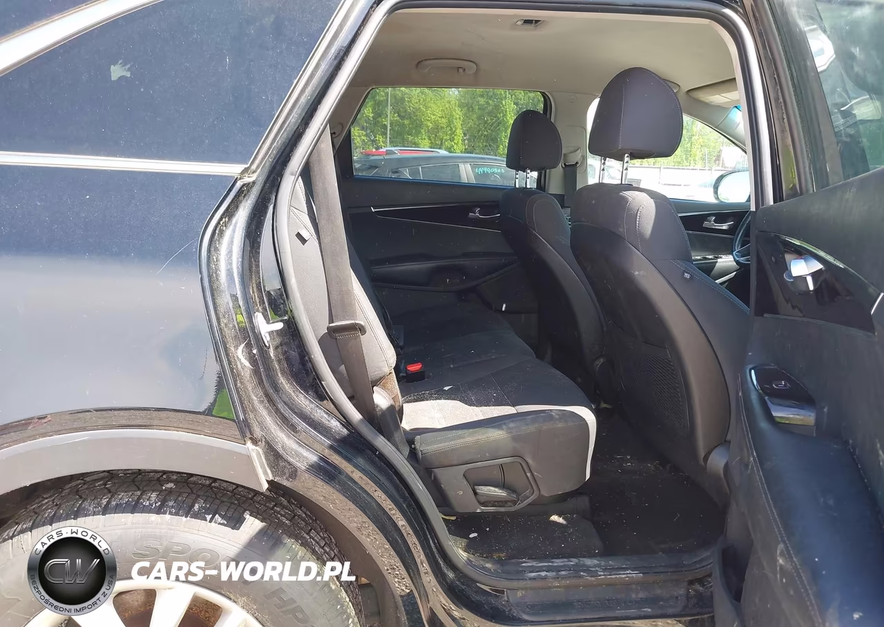 2018 Kia Sorento 2.4L Lx VIN:5XYPGDA36JG412929 - 8