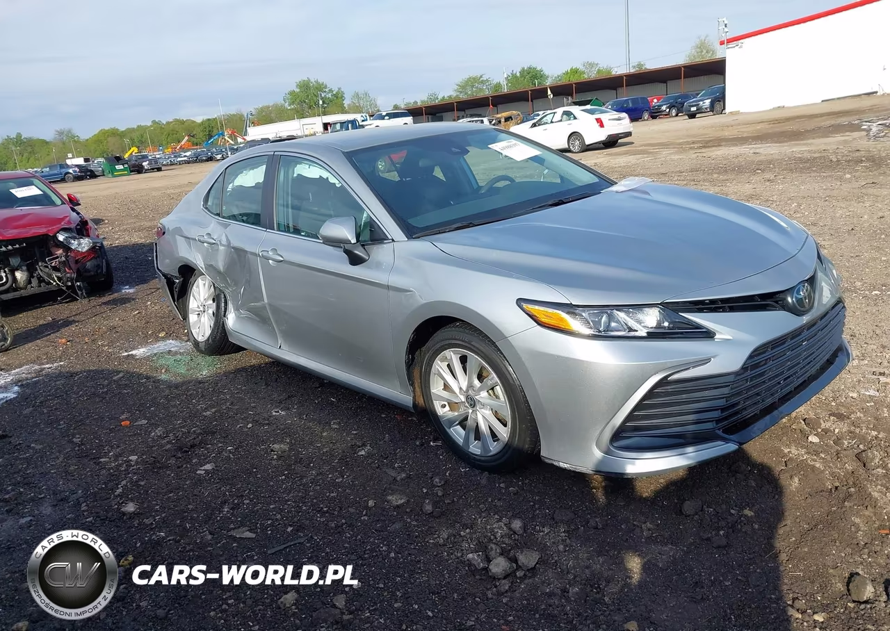 2024 Toyota Camry Le