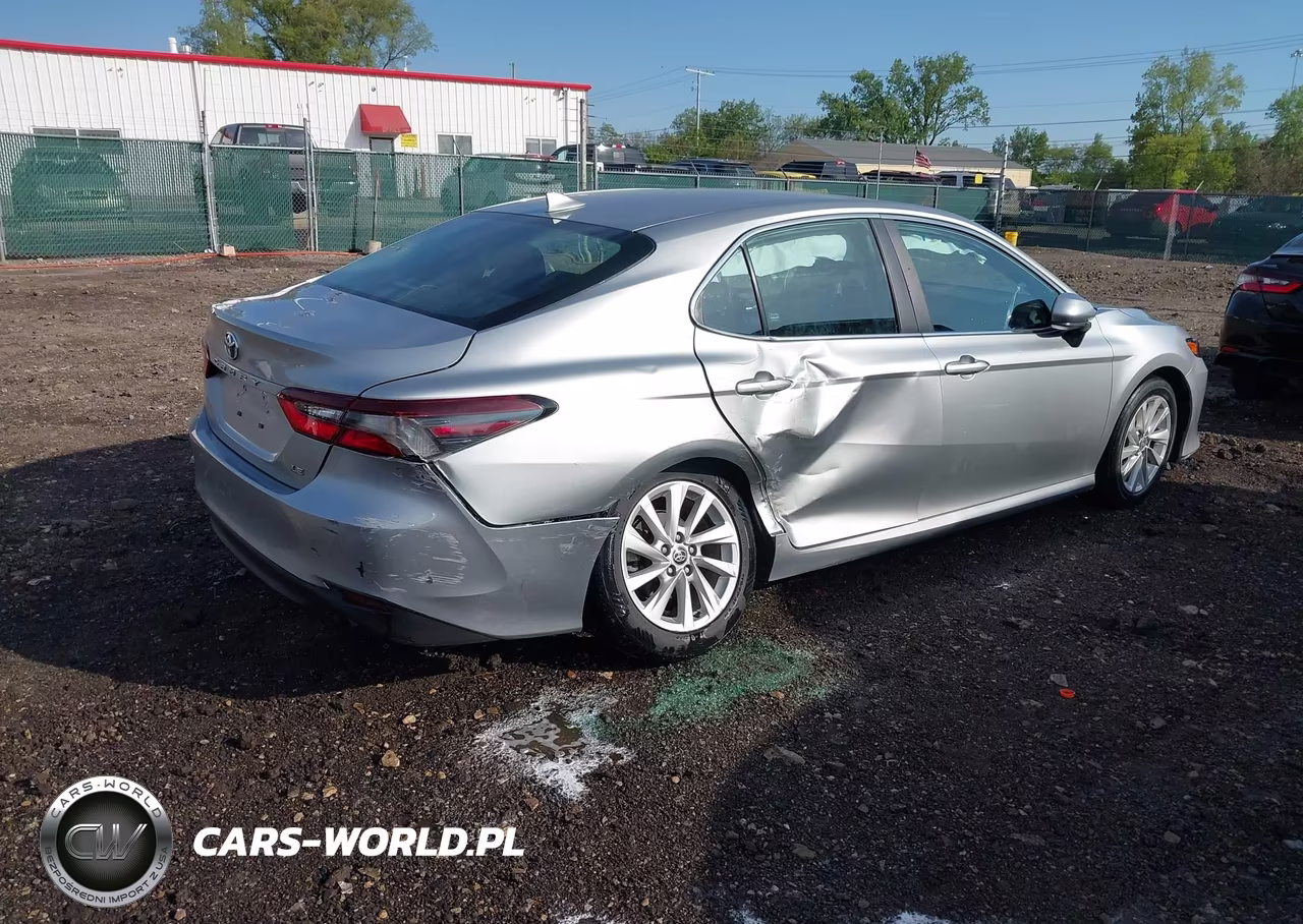 2024 Toyota Camry Le VIN:4T1C11AK8RU236168 - 4