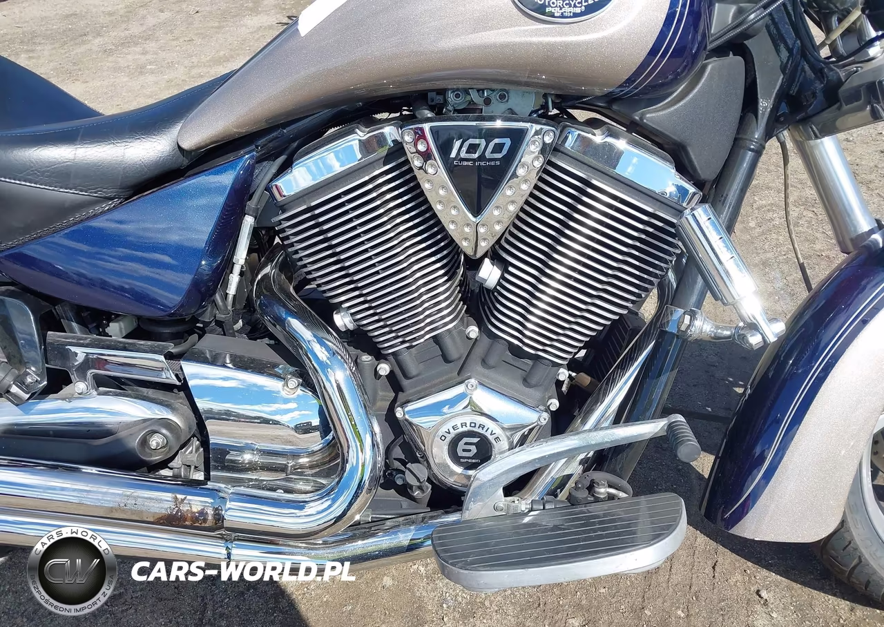 2010 Victory Motorcycles Kingpin VIN:5VPCB26D6A3001152 - 8