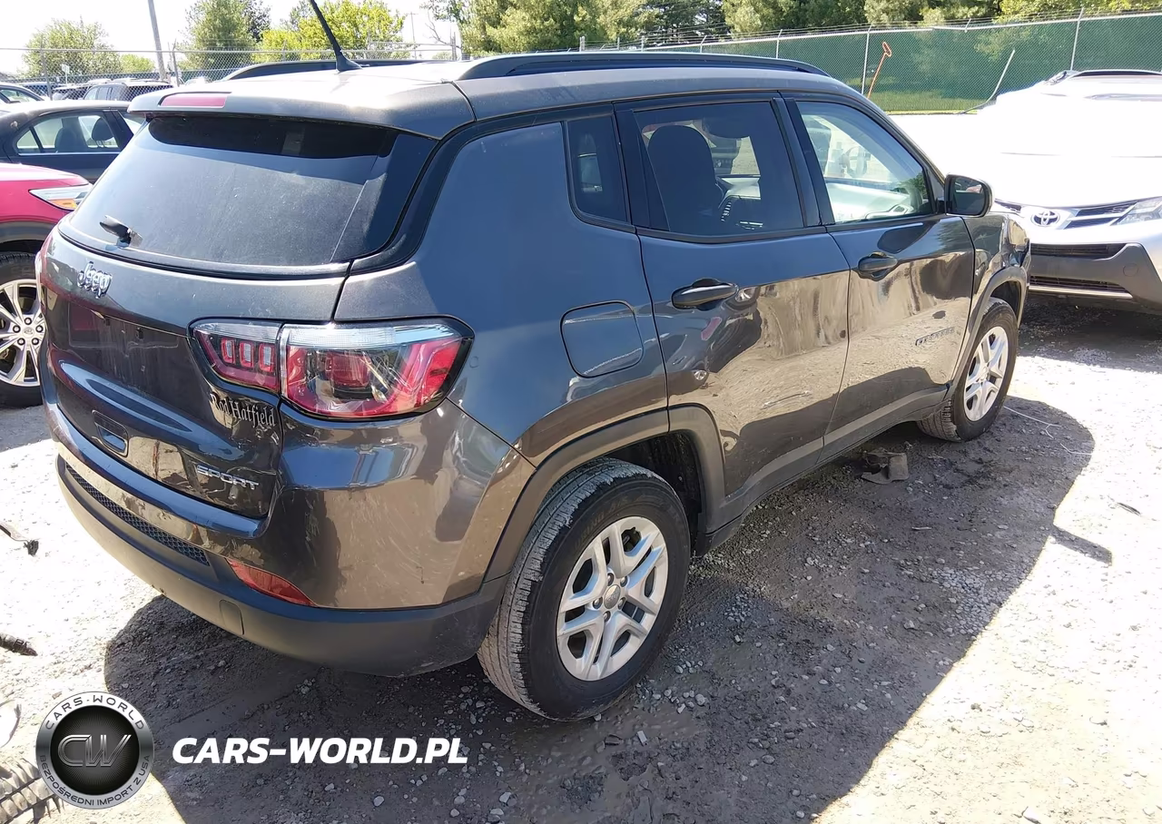 2018 Jeep Compass Sport Fwd VIN:3C4NJCAB0JT335249 - 4