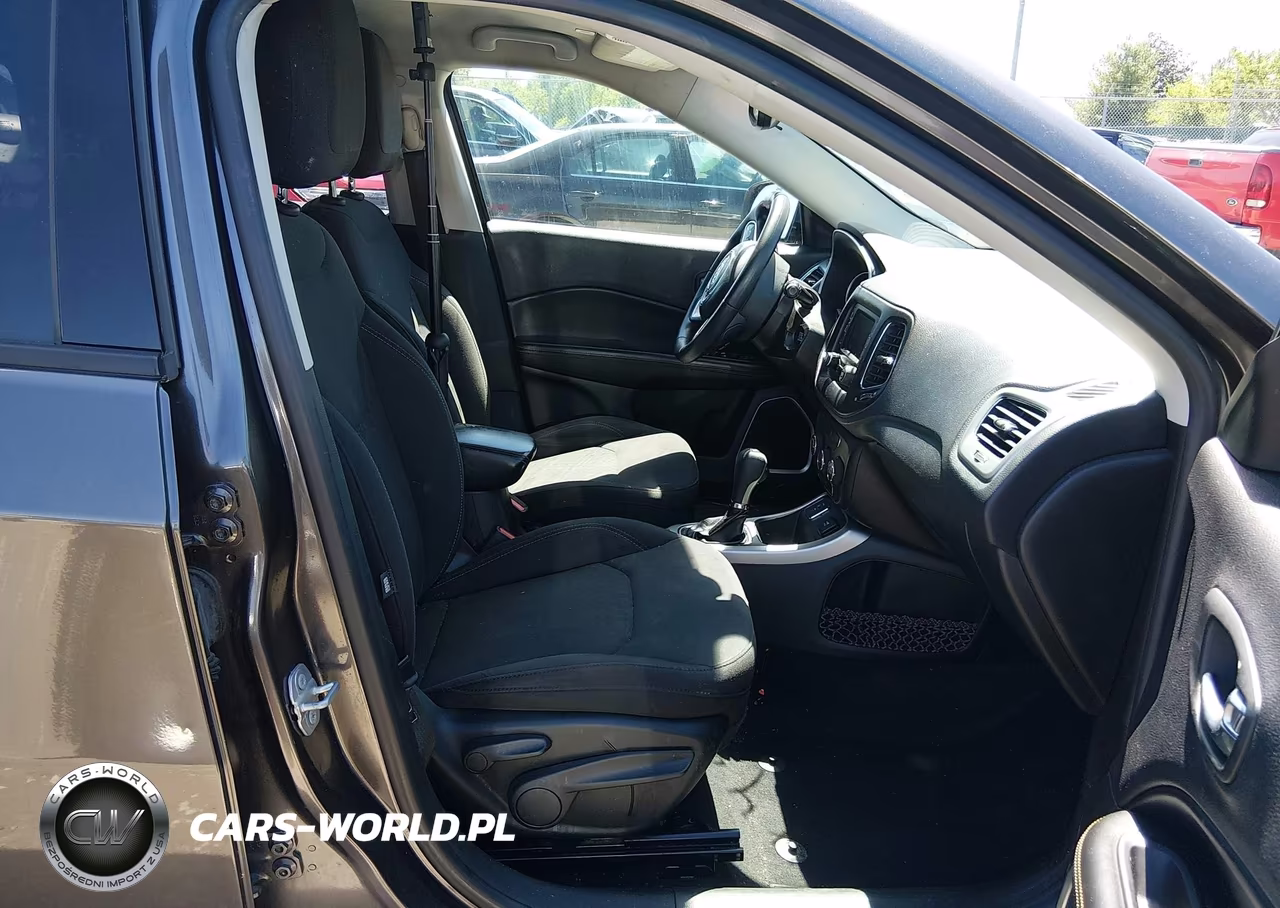 2018 Jeep Compass Sport Fwd VIN:3C4NJCAB0JT335249 - 5