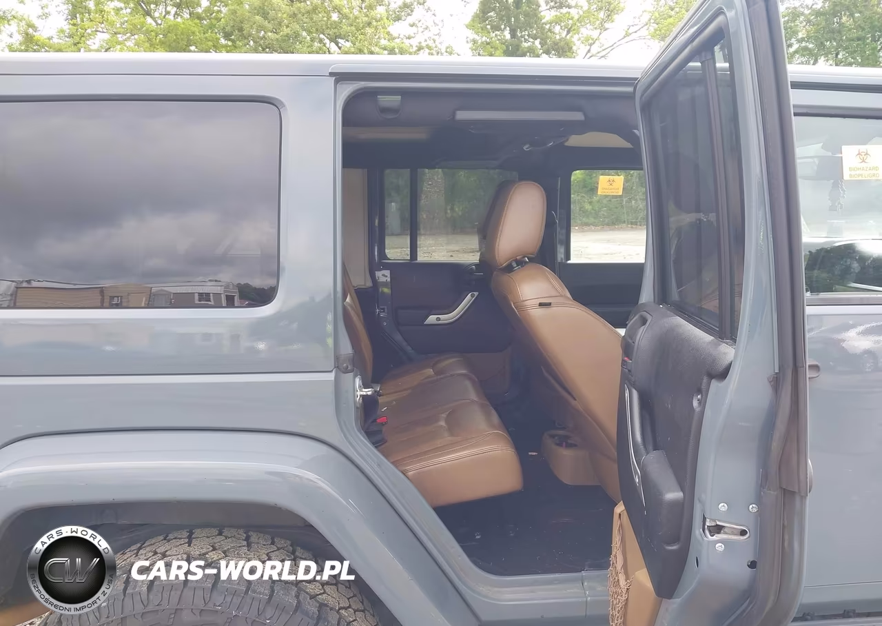 2015 Jeep Wrangler Unlimited Sahara VIN:1C4HJWEG3FL528440 - 8