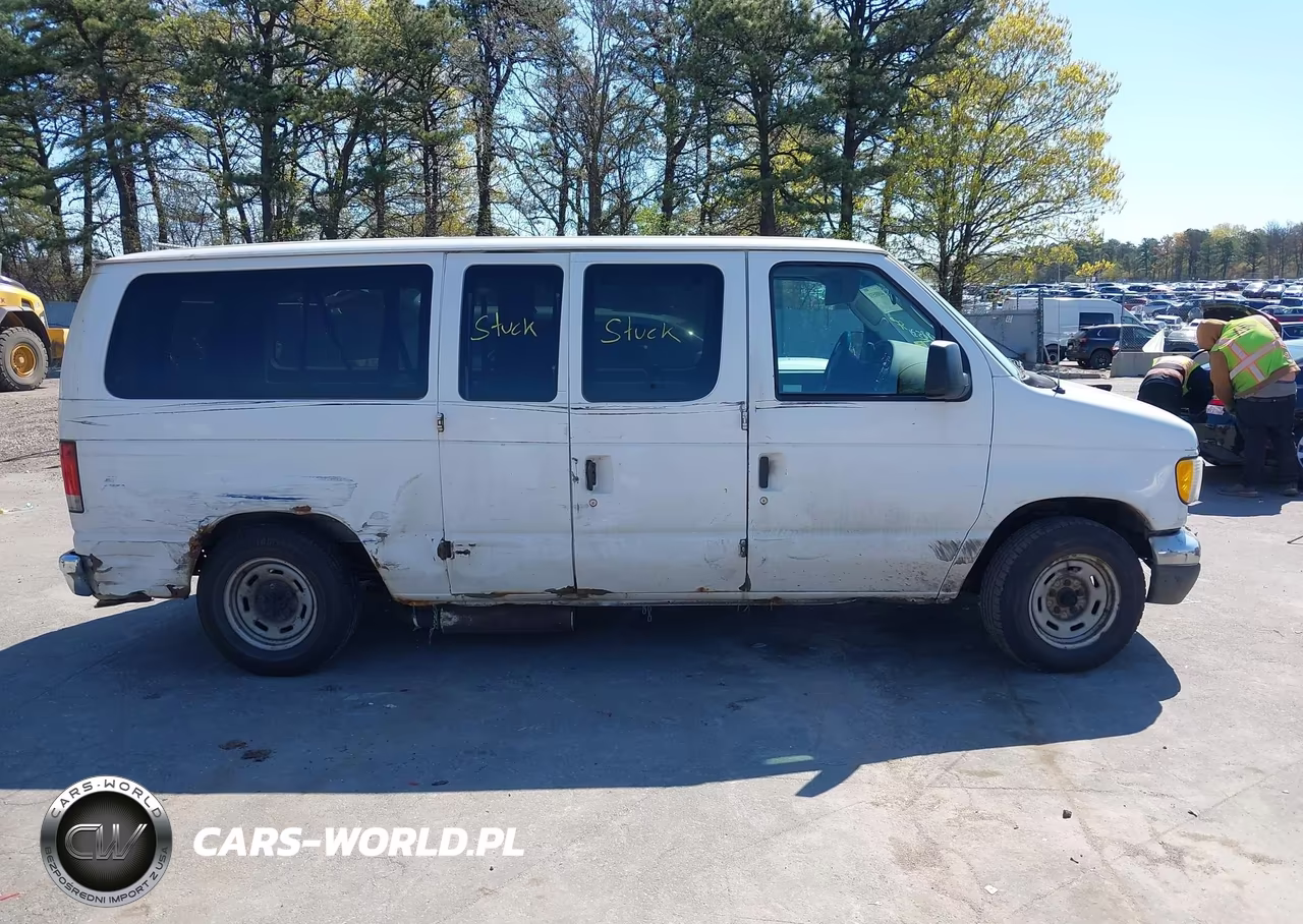 2005 Ford E-150 Chateau-Xl-Xlt VIN:1FMRE11L75HB18882 - 13
