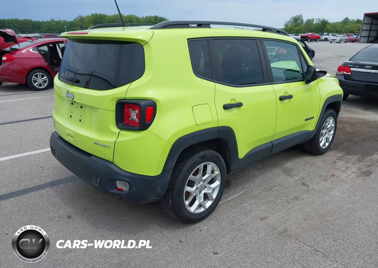 2018 Jeep Renegade Sport 4X4 VIN:ZACCJBAB9JPJ22094 - 4