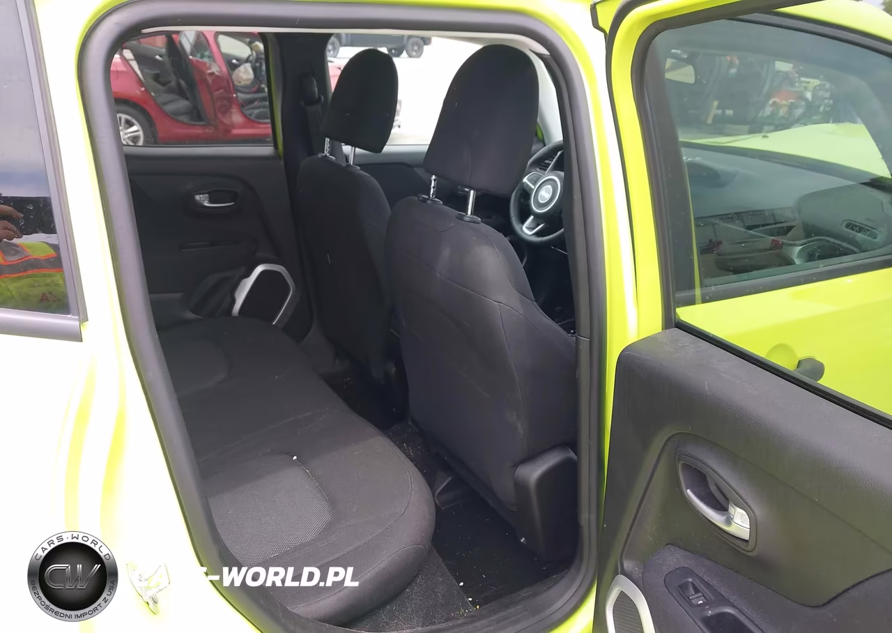 2018 Jeep Renegade Sport 4X4 VIN:ZACCJBAB9JPJ22094 - 8