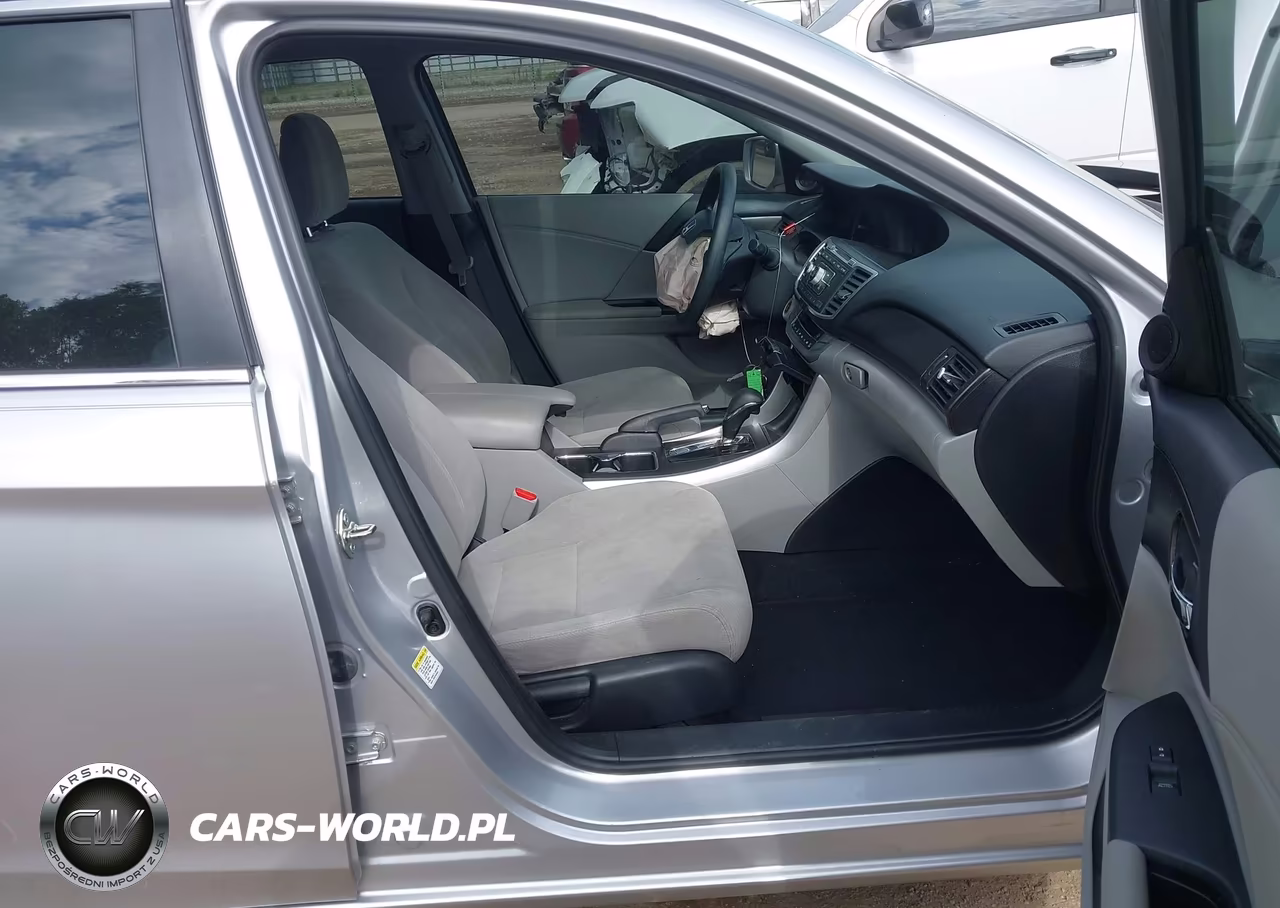 2015 Honda Accord Ex VIN:1HGCR2F77FA131210 - 5