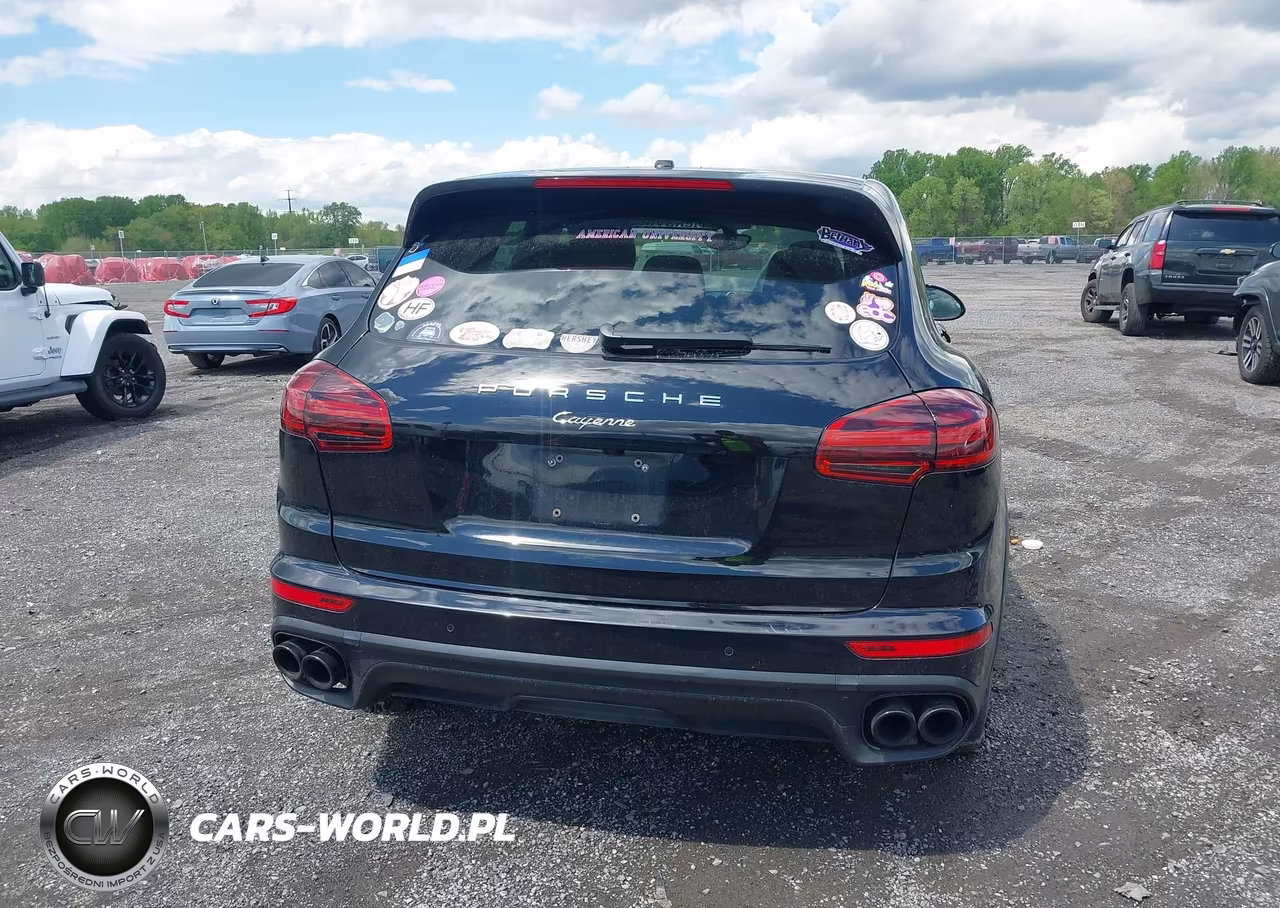 2018 Porsche Cayenne Platinum Edition VIN:WP1AA2A21JKA03698 - 15