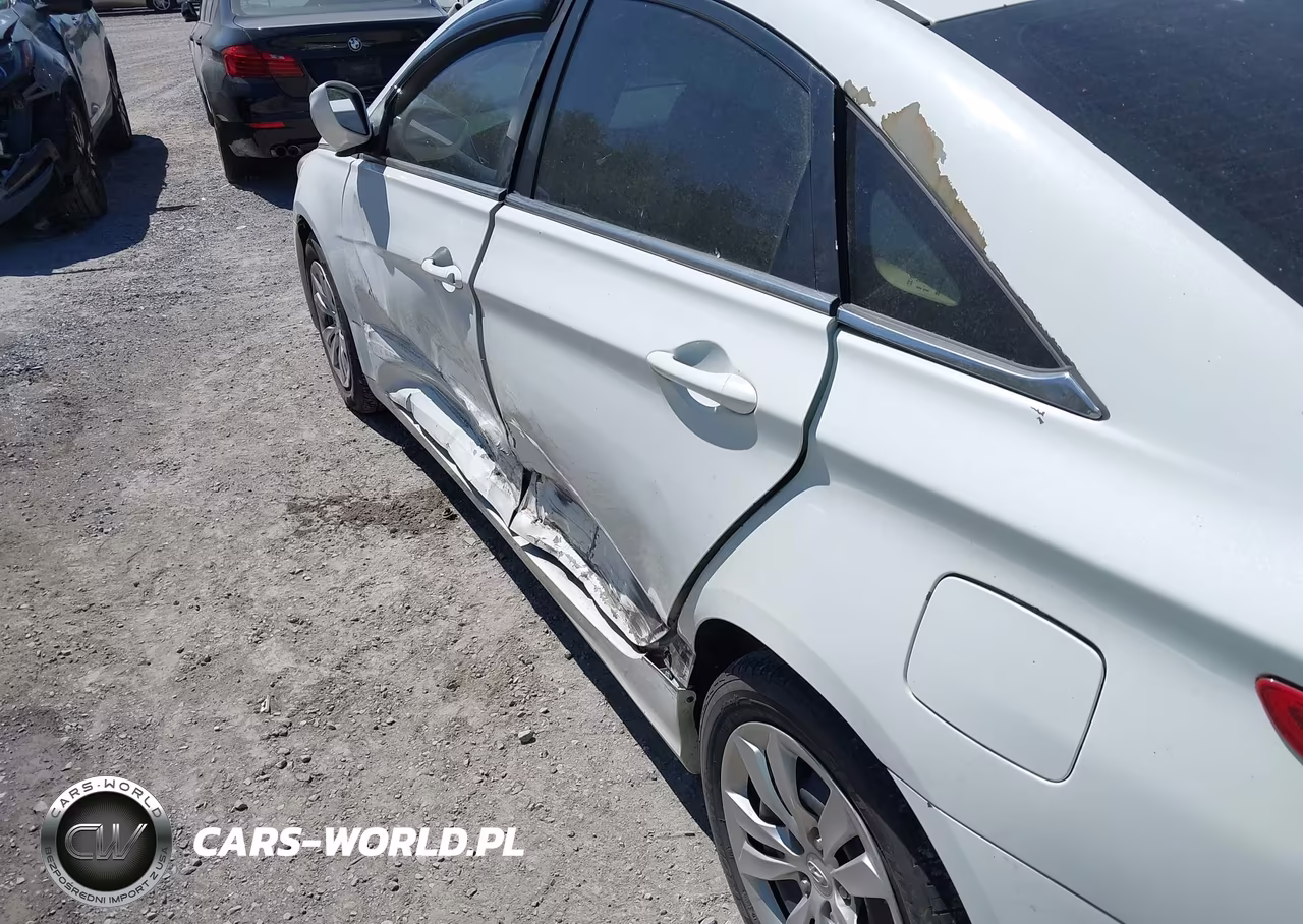 2011 Hyundai Sonata Gls VIN:5NPEB4ACXBH212703 - 17
