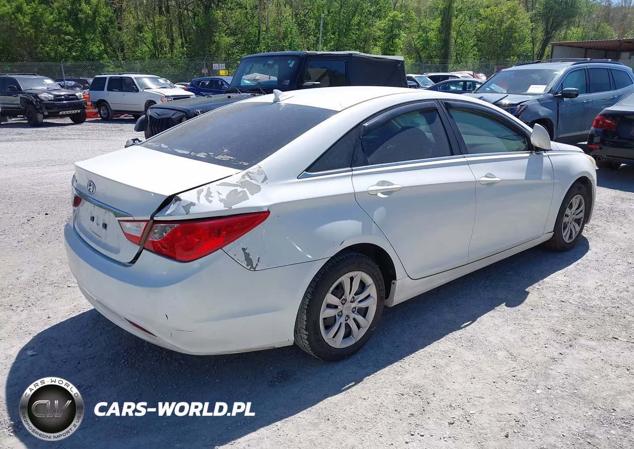 2011 Hyundai Sonata Gls VIN:5NPEB4ACXBH212703 - 4