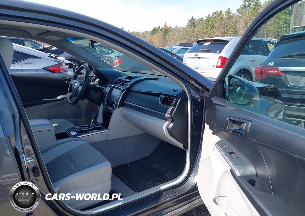 2012 Toyota Camry Hybrid Le VIN:4T1BD1FKXCU030031 - 5