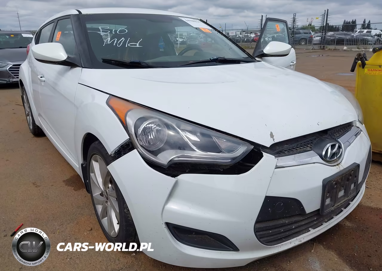 2016 Hyundai Veloster VIN:KMHTC6AD6GU256652 - 6