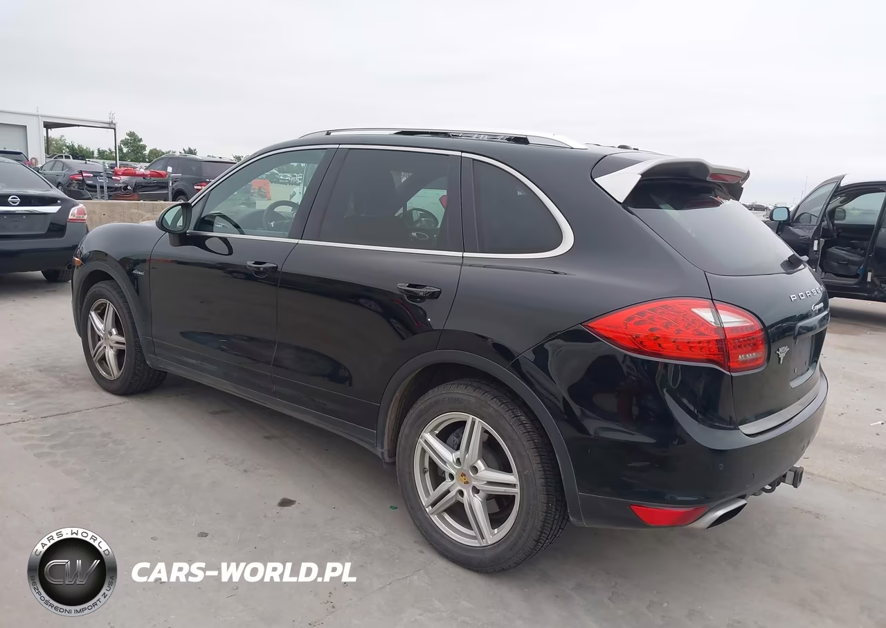 2014 Porsche Cayenne Diesel Platinum Edition VIN:WP1AF2A21ELA45709 - 3