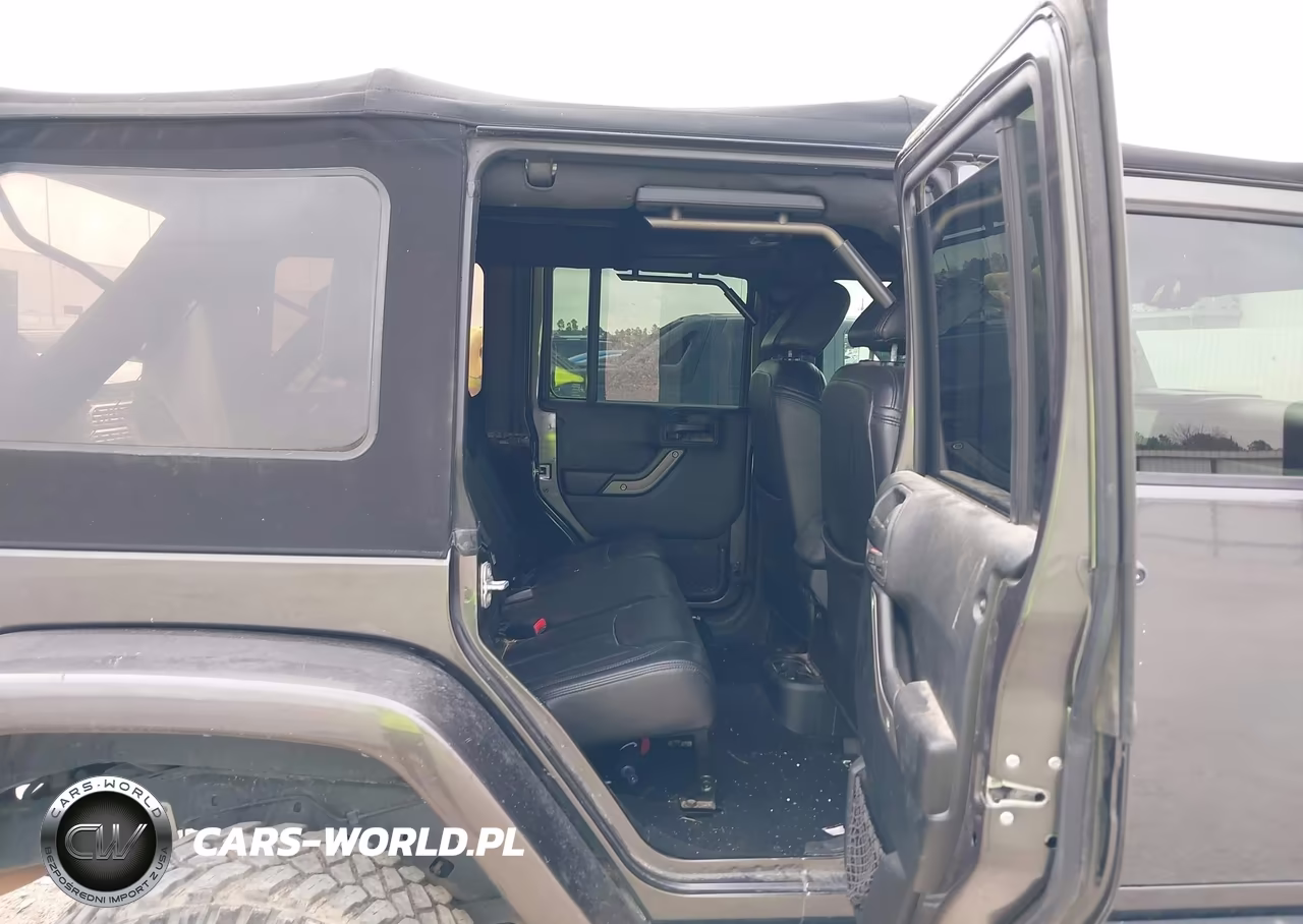 2017 Jeep Wrangler Unlimited Sport 4X4 VIN:1C4BJWDG9HL738454 - 8