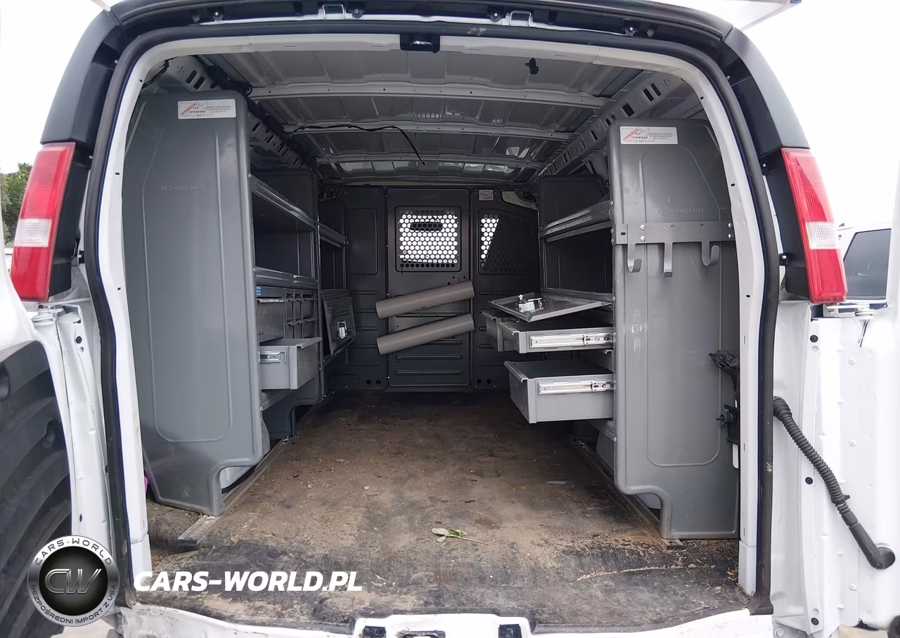 2025 Chevrolet Express Cargo Rwd 2500 Regular Wheelbase Wt VIN:1GCWGAF78S1270672 - 8