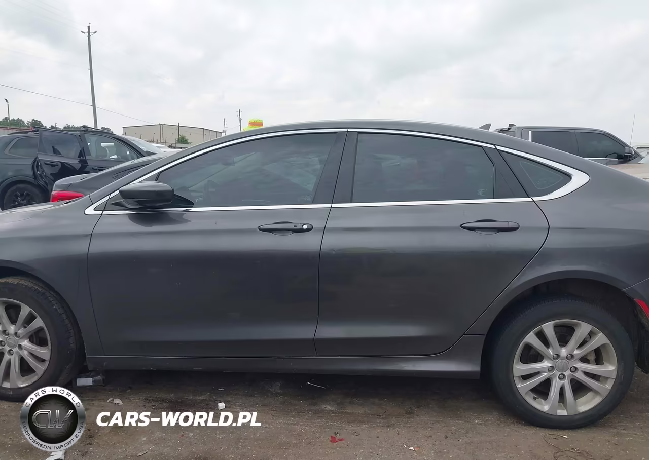 2016 Chrysler 200 Limited Platinum VIN:1C3CCCAG9GN100939 - 13