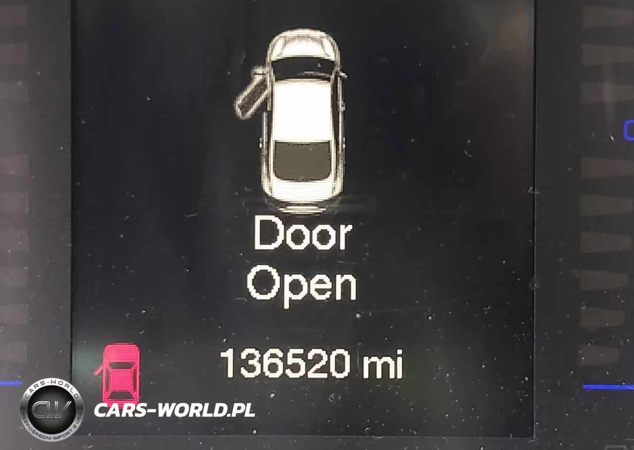 2016 Chrysler 200 Limited Platinum VIN:1C3CCCAG9GN100939 - 14