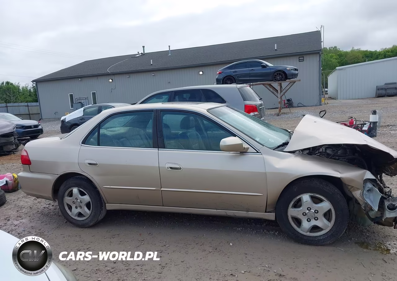 2000 Honda Accord 3.0 Ex VIN:1HGCG1656YA090974 - 12