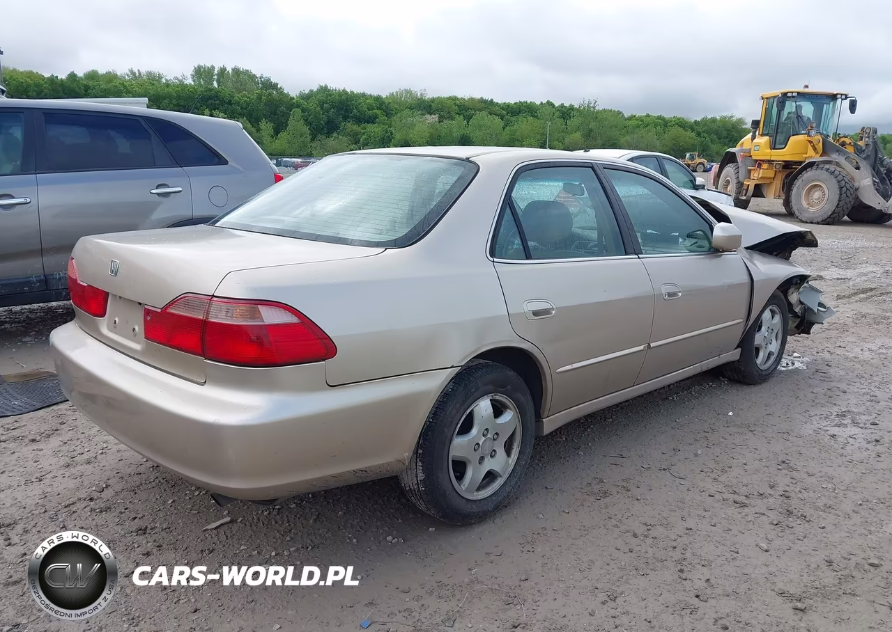 2000 Honda Accord 3.0 Ex VIN:1HGCG1656YA090974 - 4