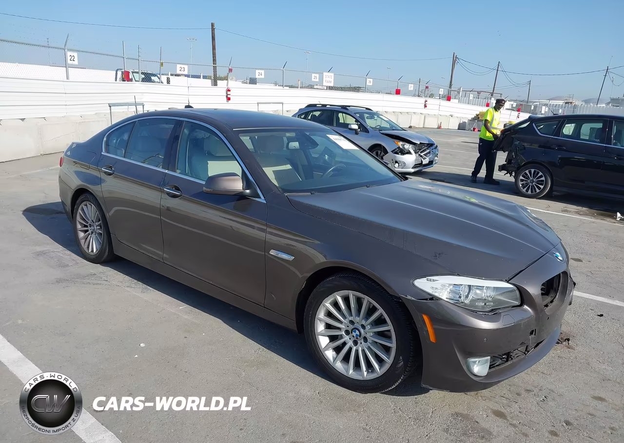 2011 BMW 535I