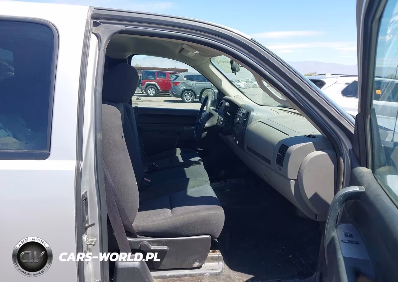2010 Chevrolet Silverado 1500 Ls VIN:1GCSKREA0AZ241501 - 5