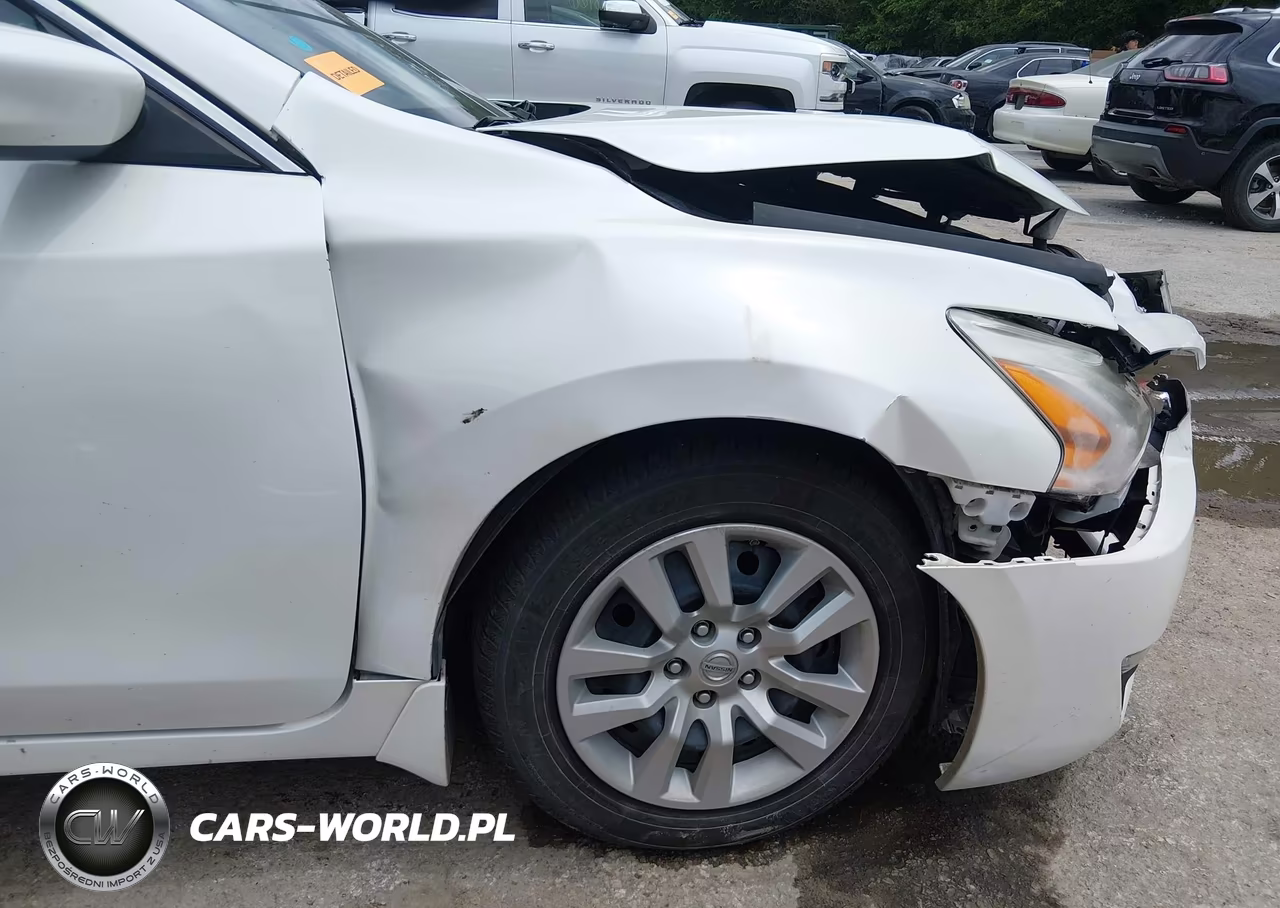 2015 Nissan Altima 2.5 S VIN:1N4AL3AP7FN390749 - 17