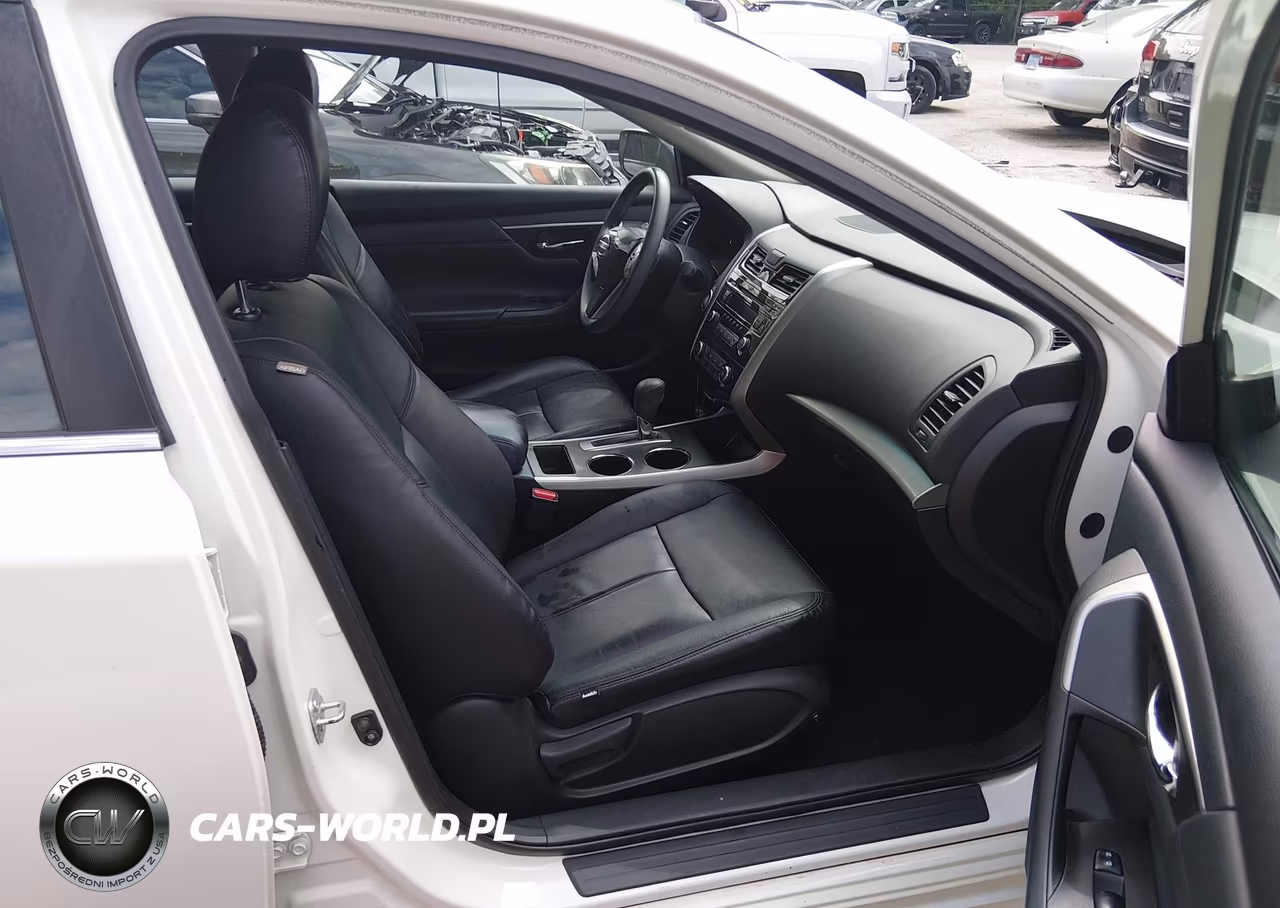 2015 Nissan Altima 2.5 S VIN:1N4AL3AP7FN390749 - 5
