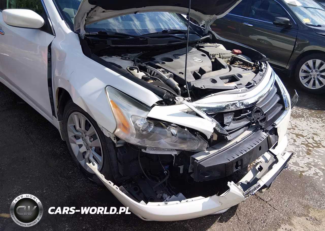 2015 Nissan Altima 2.5 S VIN:1N4AL3AP7FN390749 - 6