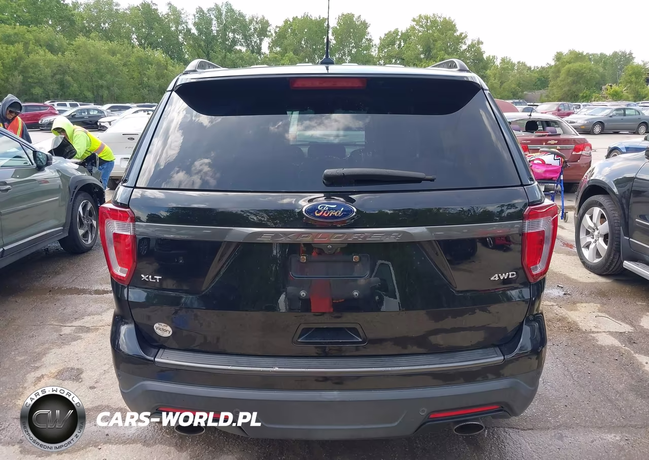 2019 Ford Explorer Xlt VIN:1FM5K8D85KGA02346 - 16