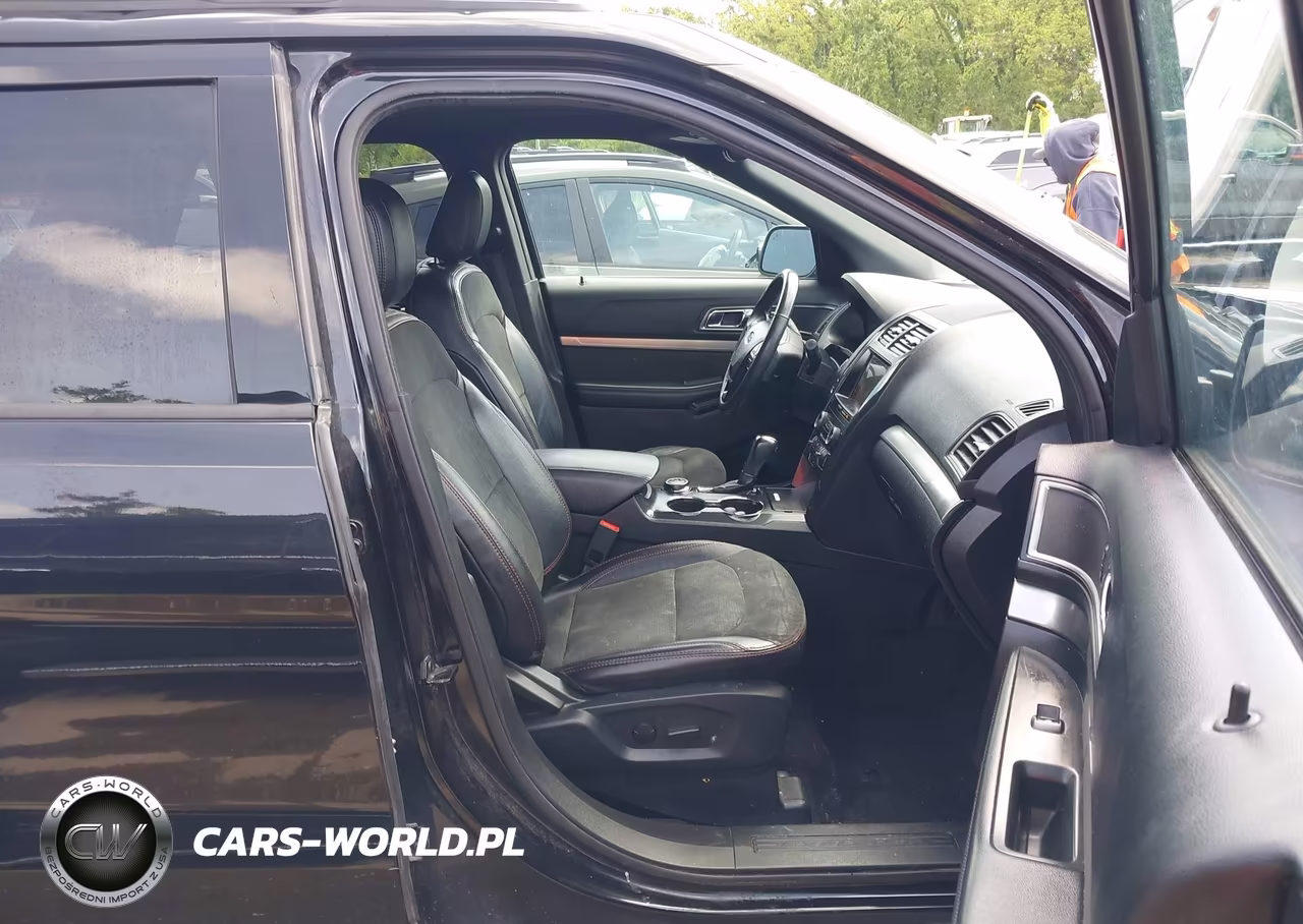 2019 Ford Explorer Xlt VIN:1FM5K8D85KGA02346 - 5