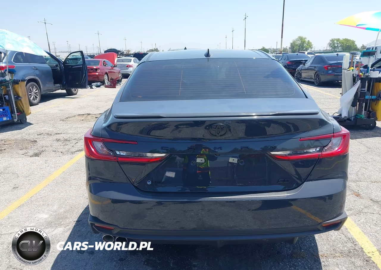 2025 Toyota Camry Se VIN:4T1DAACK7SU606422 - 17