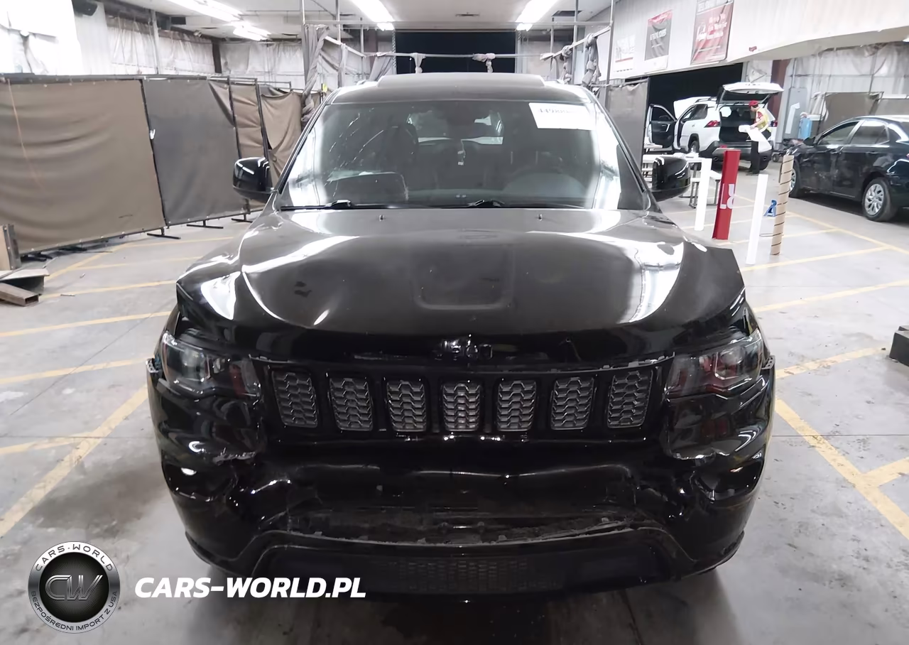2018 Jeep Grand Cherokee Altitude 4X2 VIN:1C4RJEAG2JC512470 - 12