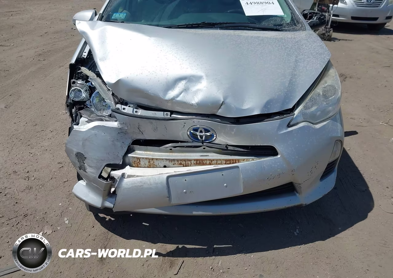 2014 Toyota Prius C One VIN:JTDKDTB3XE1572118 - 12