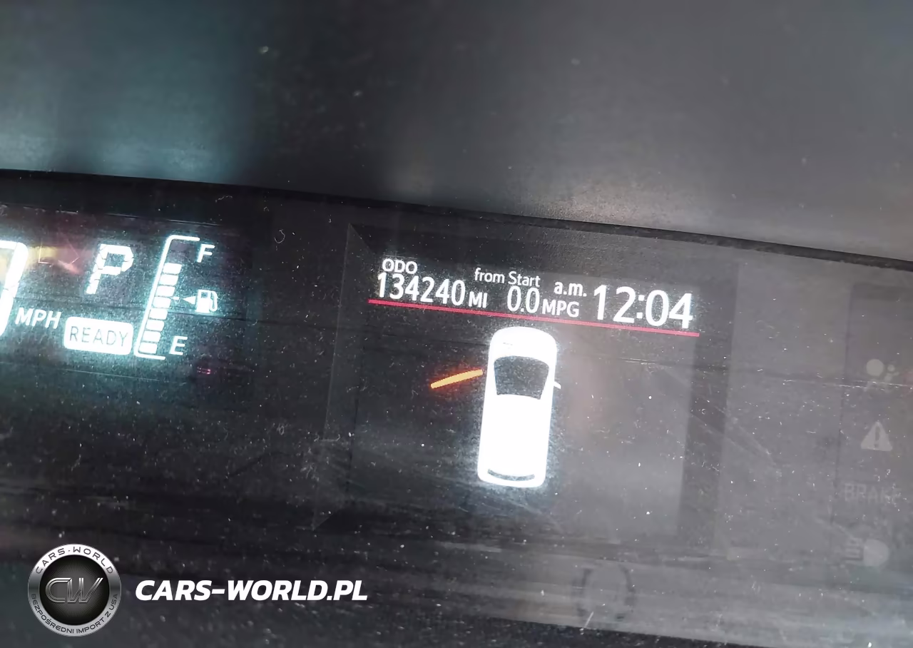 2014 Toyota Prius C One VIN:JTDKDTB3XE1572118 - 15