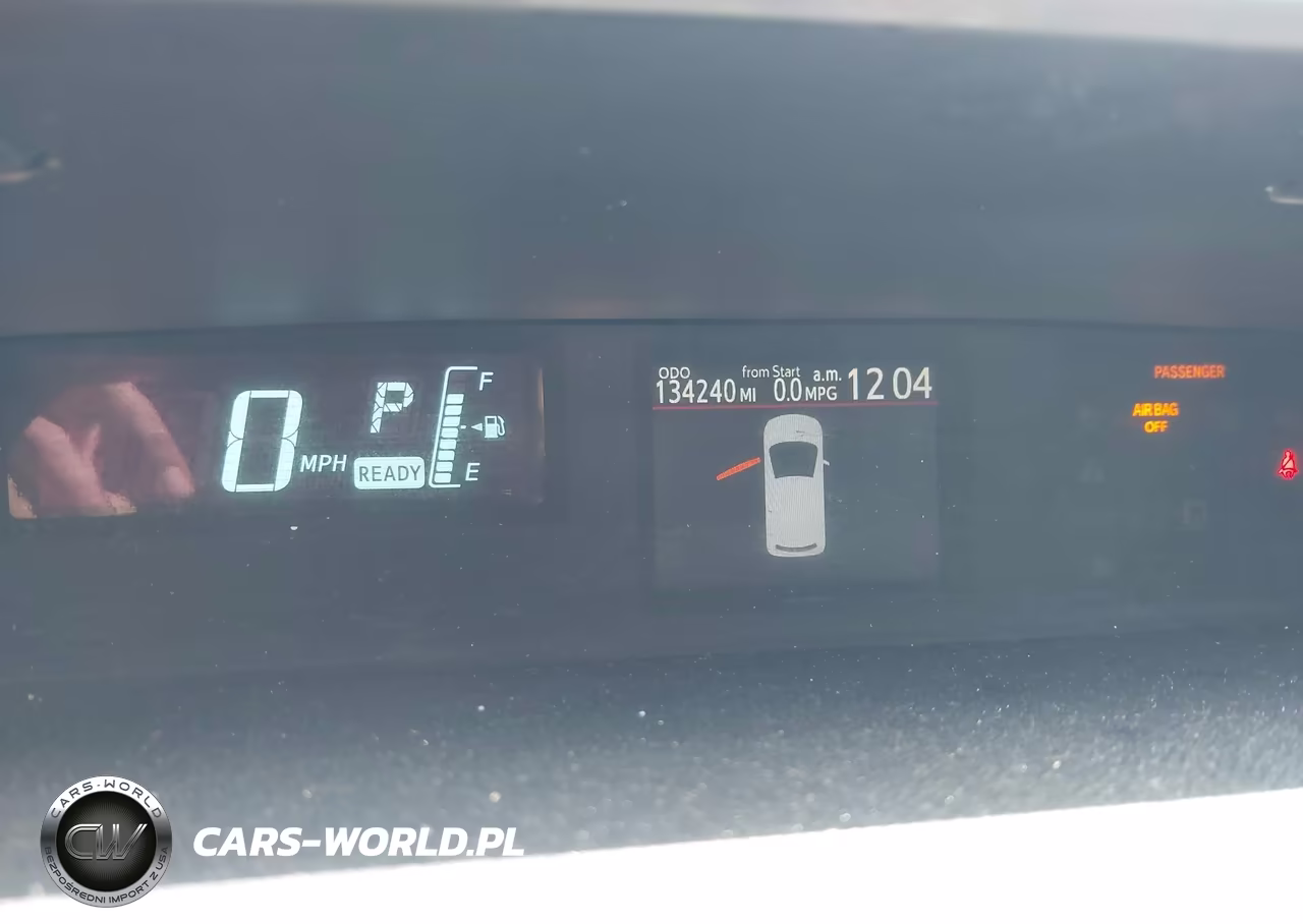 2014 Toyota Prius C One VIN:JTDKDTB3XE1572118 - 7