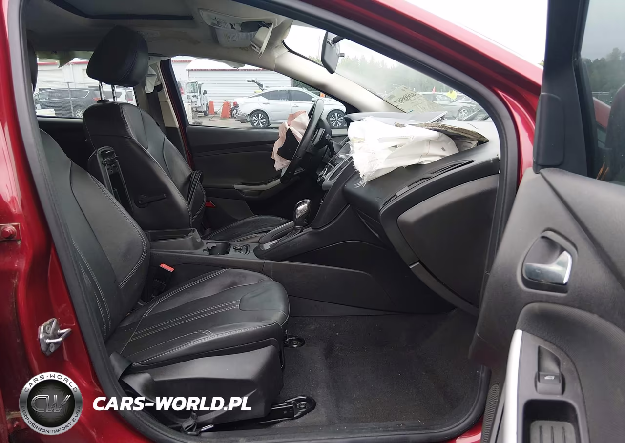 2013 Ford Focus Se VIN:1FADP3K2XDL174407 - 5