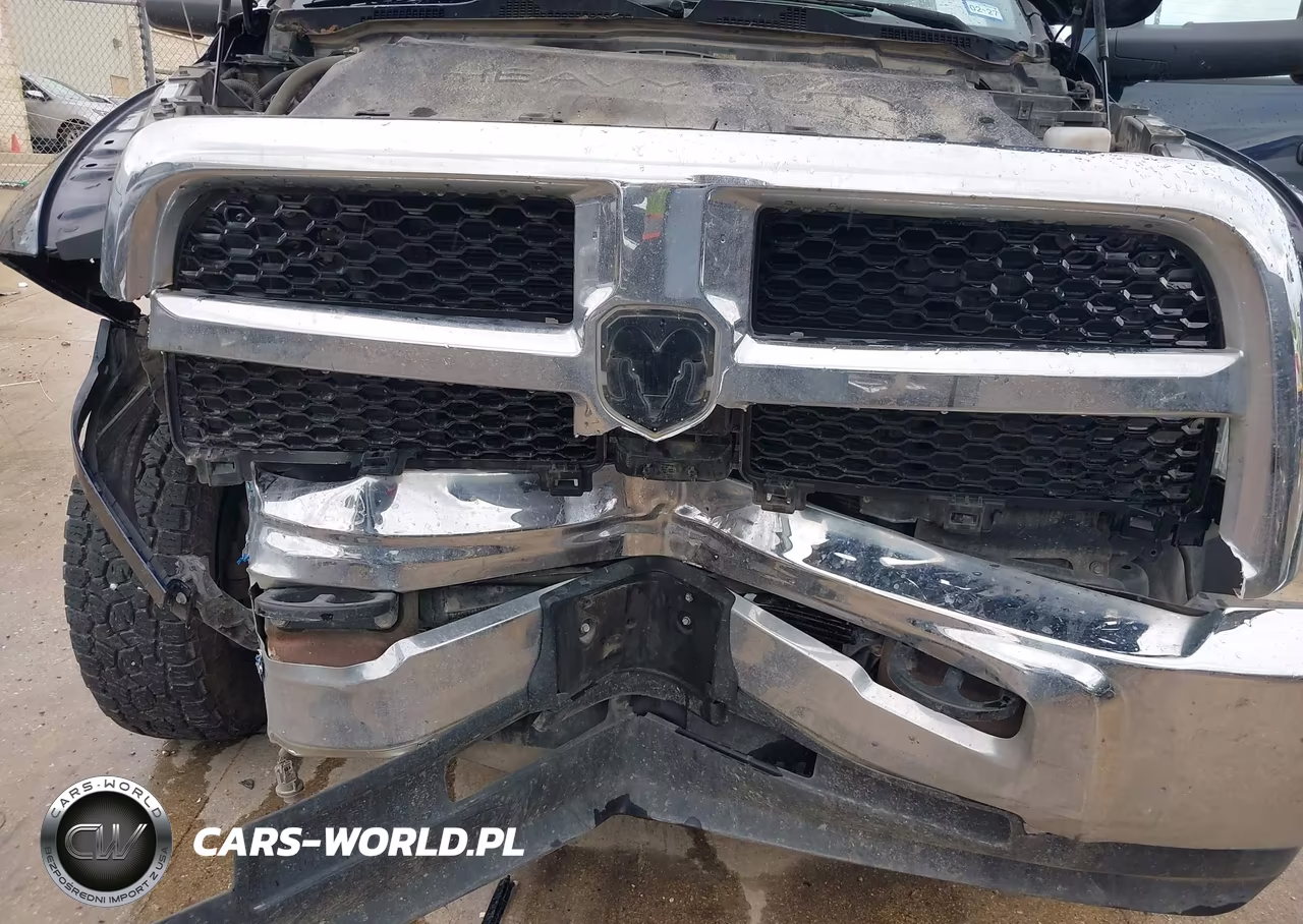 2018 Ram 3500 Chassis Tradesman-Slt-Laramie VIN:3C7WRTCLXJG286706 - 6