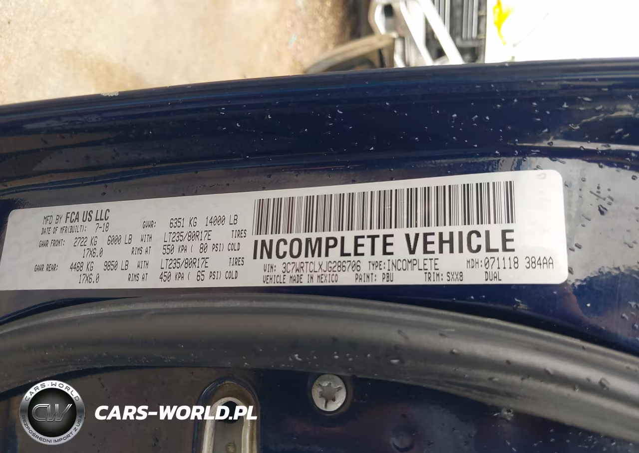 2018 Ram 3500 Chassis Tradesman-Slt-Laramie VIN:3C7WRTCLXJG286706 - 9
