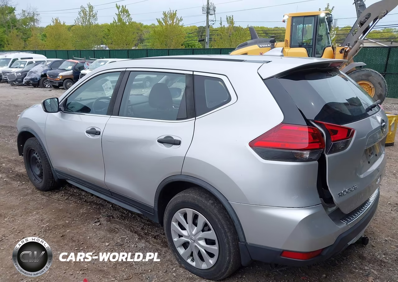 2017 Nissan Rogue S VIN:JN8AT2MVXHW259038 - 3