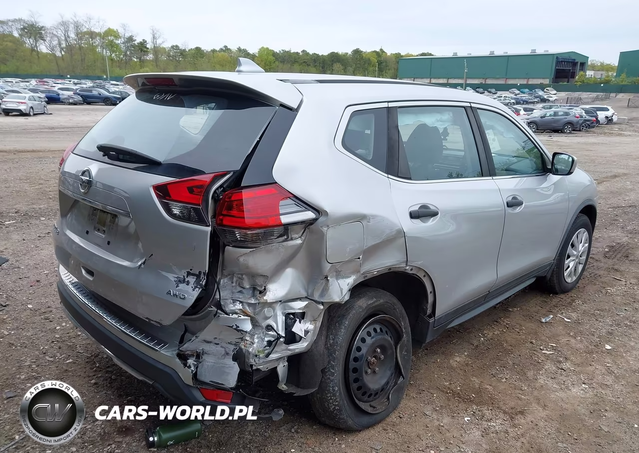 2017 Nissan Rogue S VIN:JN8AT2MVXHW259038 - 4