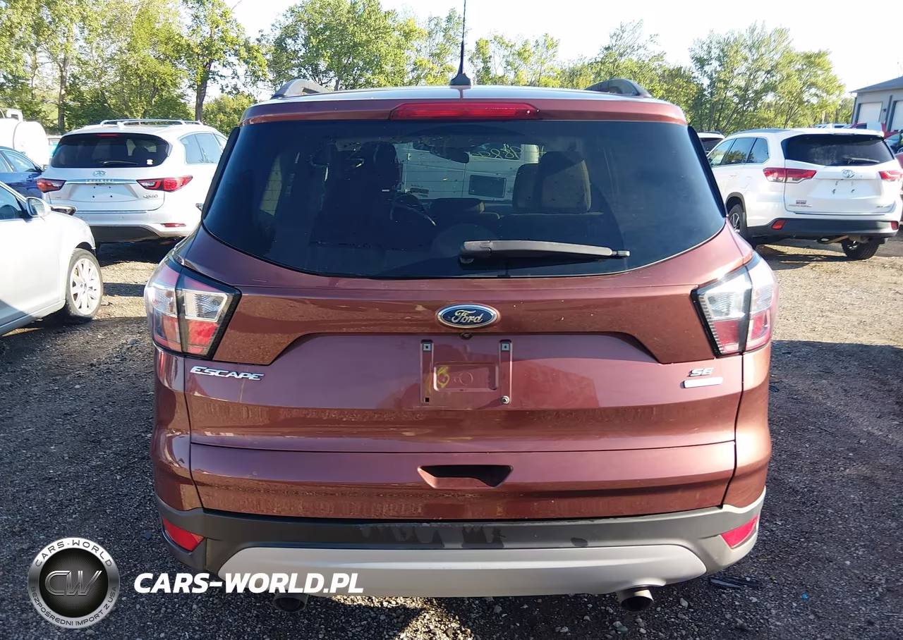 2018 Ford Escape Se VIN:1FMCU0GDXJUC31794 - 16