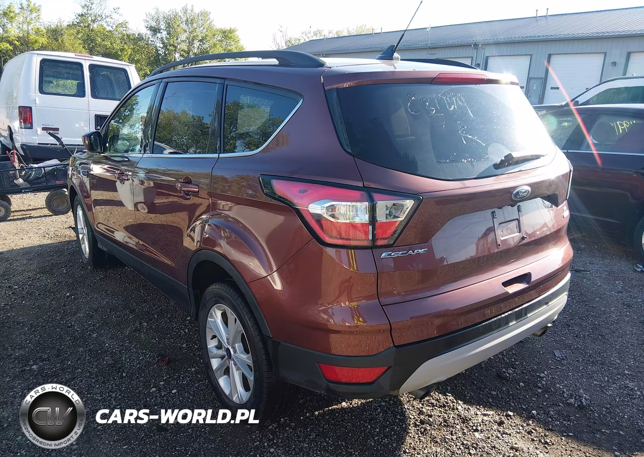 2018 Ford Escape Se VIN:1FMCU0GDXJUC31794 - 3