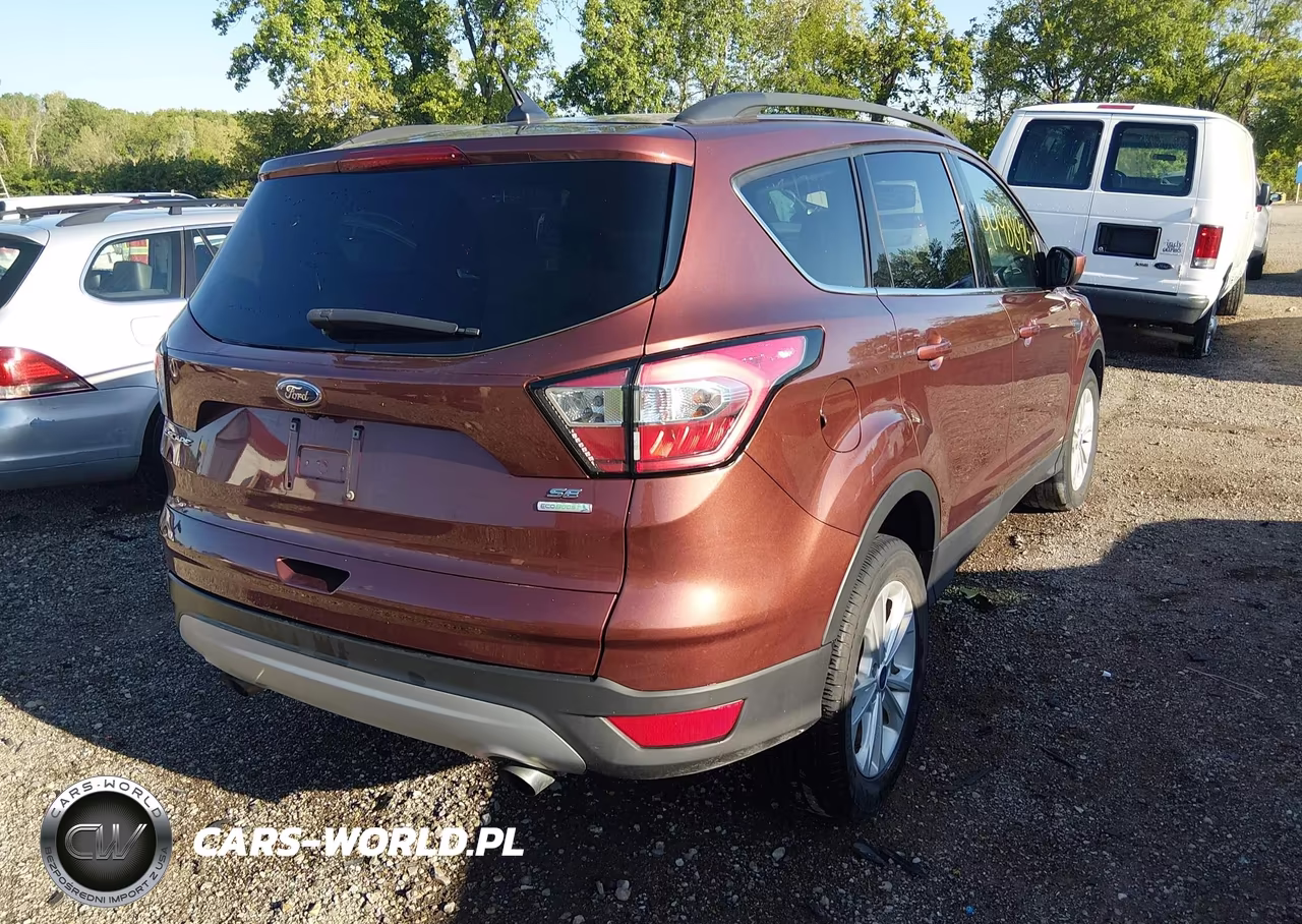 2018 Ford Escape Se VIN:1FMCU0GDXJUC31794 - 4