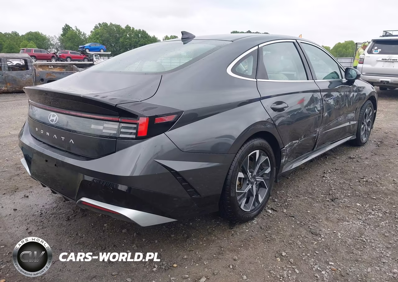2025 Hyundai Sonata Sel VIN:KMHL64JA4SA436403 - 4