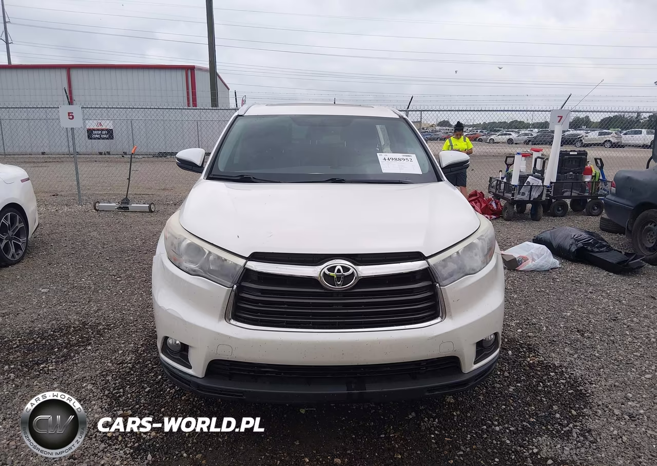 2015 Toyota Highlander Xle V6 VIN:5TDKKRFH6FS079247 - 13