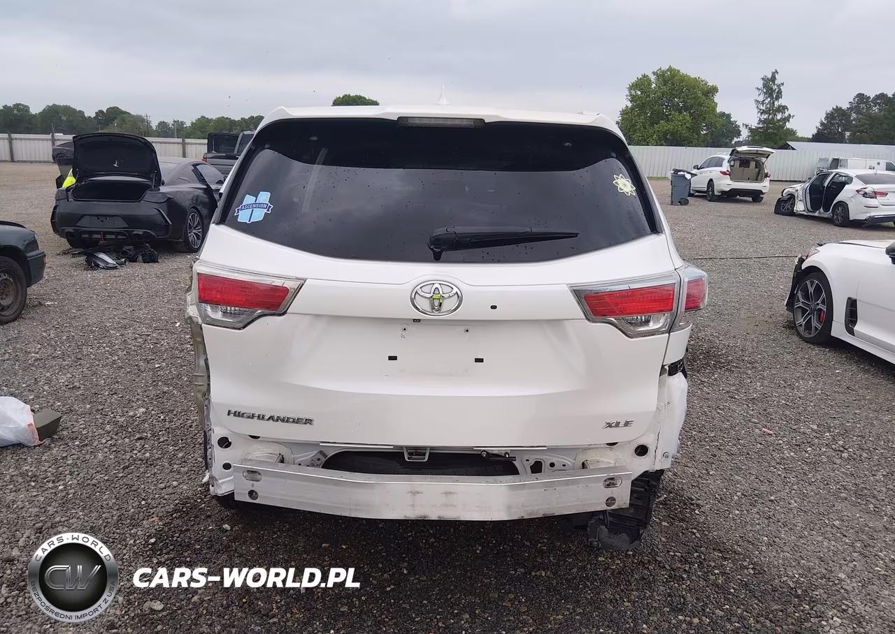2015 Toyota Highlander Xle V6 VIN:5TDKKRFH6FS079247 - 17