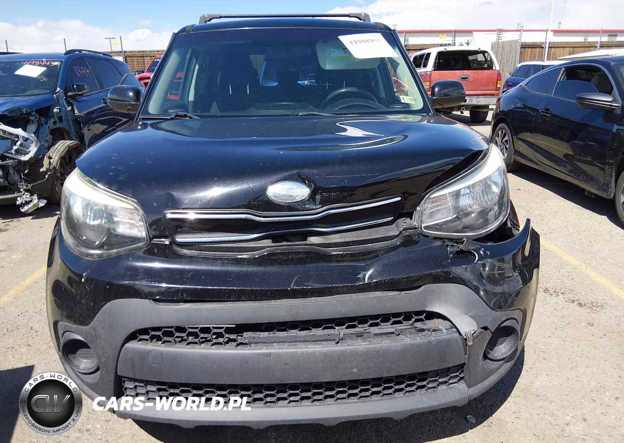 2018 Kia Soul VIN:KNDJN2A22J7524163 - 13